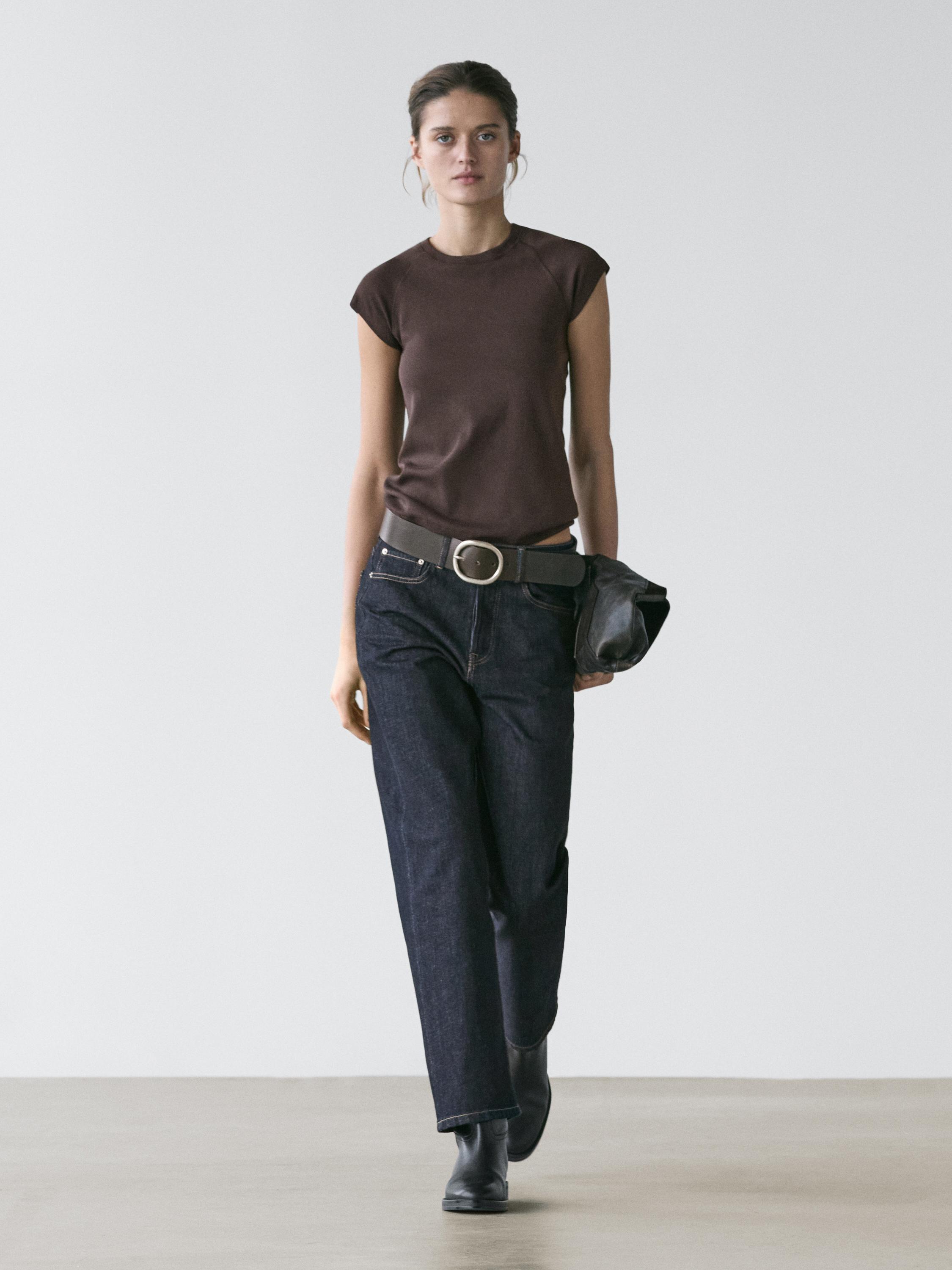 Cotton T-shirt with short raglan sleeves